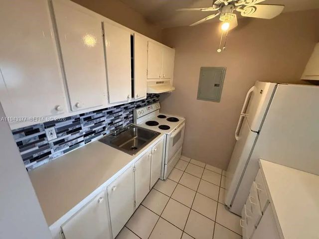 5 of 11 - 2916 Funston Street #53a, Hollywood, FL