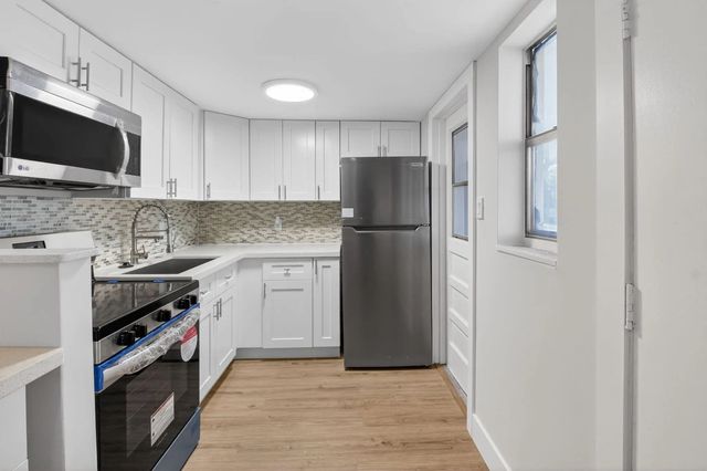 2 of 23 - 2213 Ne 1st Court #204, Boynton Beach, FL