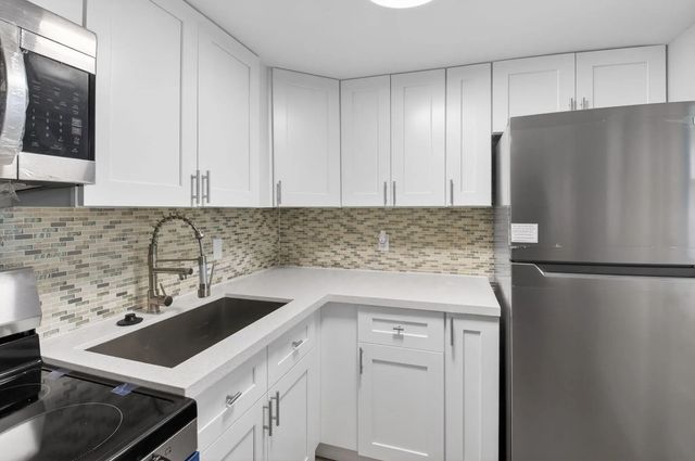 3 of 23 - 2213 Ne 1st Court #204, Boynton Beach, FL