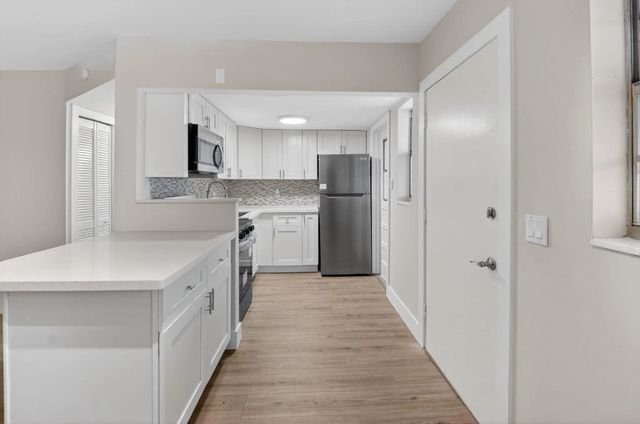 4 of 23 - 2213 Ne 1st Court #204, Boynton Beach, FL