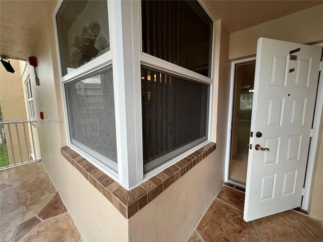 3 of 19 - 10369 Nw 24th Place #201, Sunrise, FL