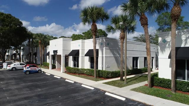 4 of 12 - 1402 Royal Palm Beach Boulevard #300, Royal Palm Beach, FL