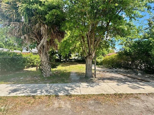 629 Nw 65th Street, Miami