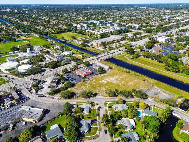 4 of 19 - 3900 Nw 37th Street, Lauderdale Lakes, FL
