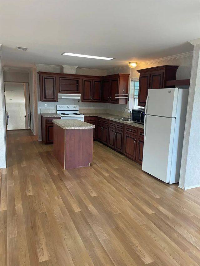3 of 13 - 2321 Sw 85th Avenue, Davie, FL