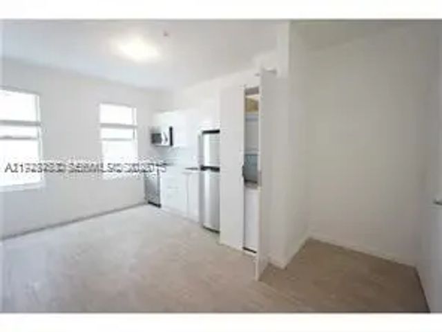 2 of 8 - 1611 Meridian Avenue #208, Miami Beach, FL