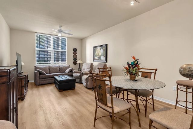 3 of 40 - 2401 Ne 65th Street #112, Fort Lauderdale, FL