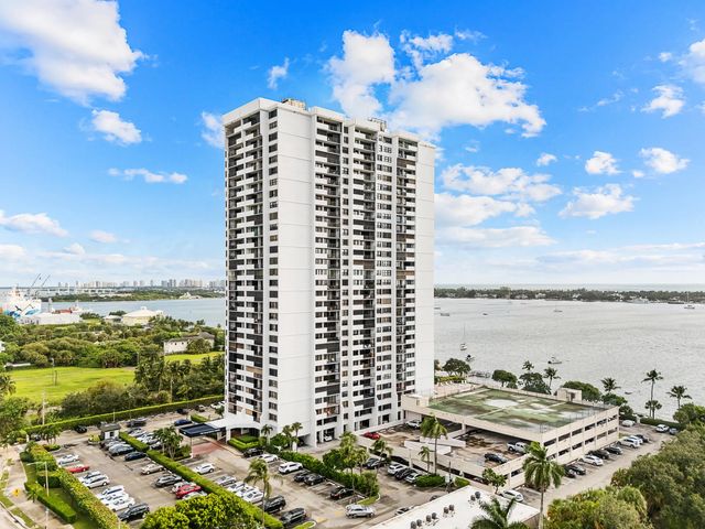 5 of 25 - 5600 N Flagler Drive #605, West Palm Beach, FL