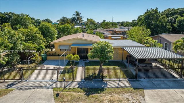 2000 Nw 131st Street, Miami
