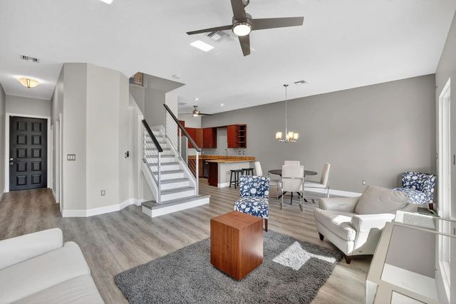 3 of 36 - 3024 Ne 5th Terrace #10, Wilton Manors, FL