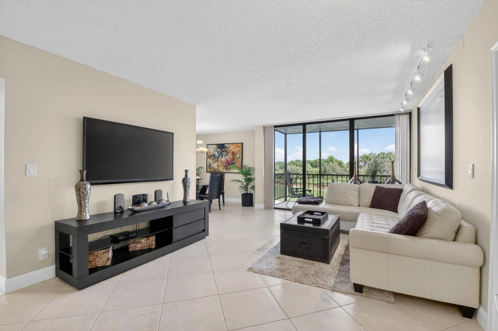 6797 Willow Wood Drive #6041, Boca Raton