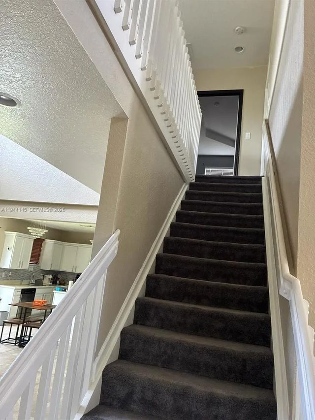 2 of 10 - 1378 Nw 204th Street, Miami Gardens, FL