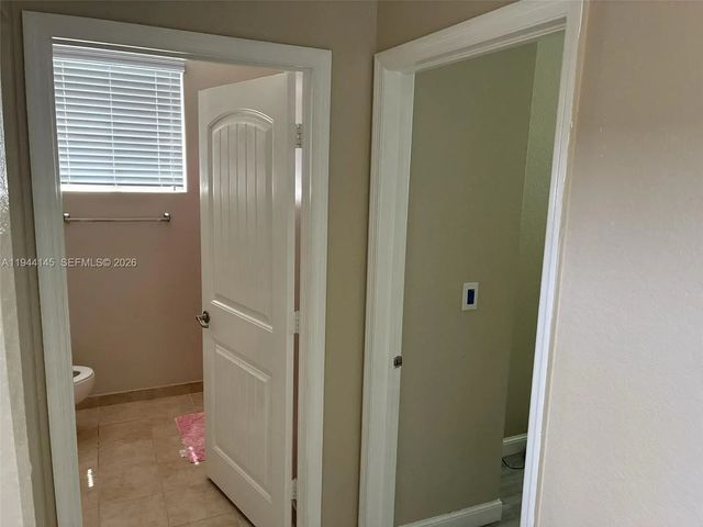 3 of 10 - 1378 Nw 204th Street, Miami Gardens, FL