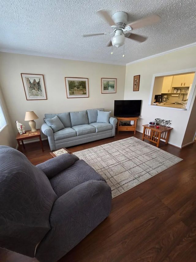 111 Lyndhurst E #111, Deerfield Beach
