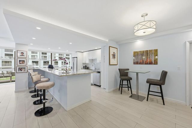 5 of 40 - 3100 Ne 49th Street #206, Fort Lauderdale, FL
