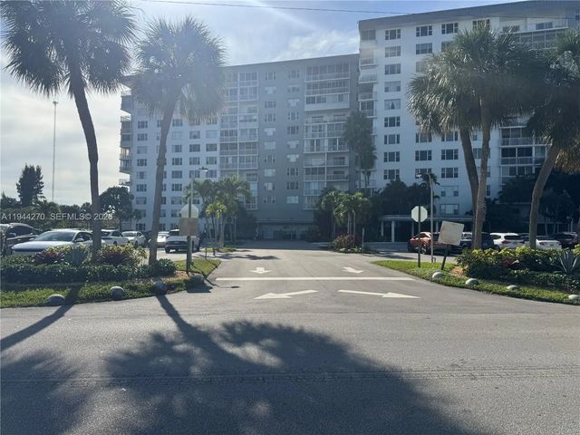 3 of 59 - 3800 Hillcrest Drive #1222, Hollywood, FL