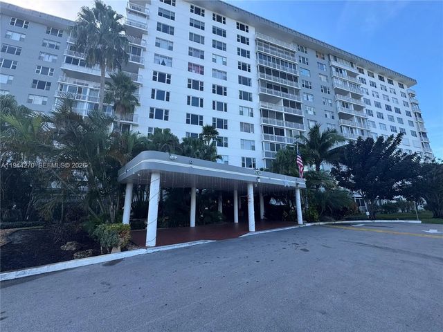 5 of 59 - 3800 Hillcrest Drive #1222, Hollywood, FL