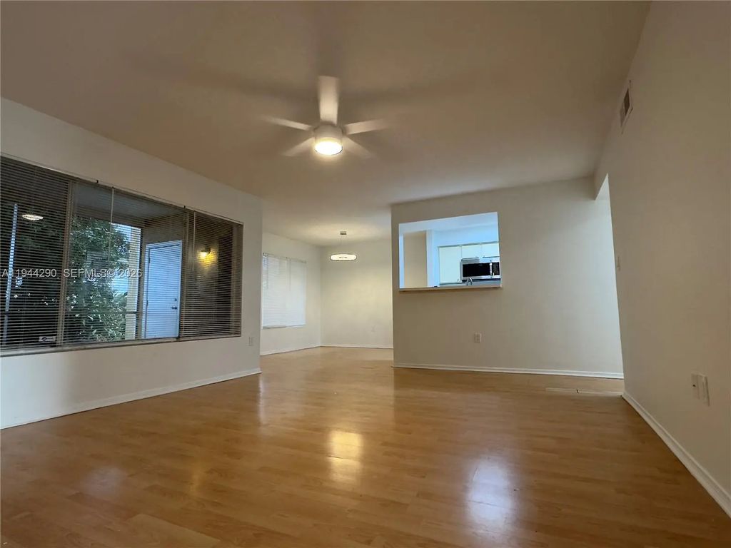 2341 Nw 33rd Street #405, Oakland Park