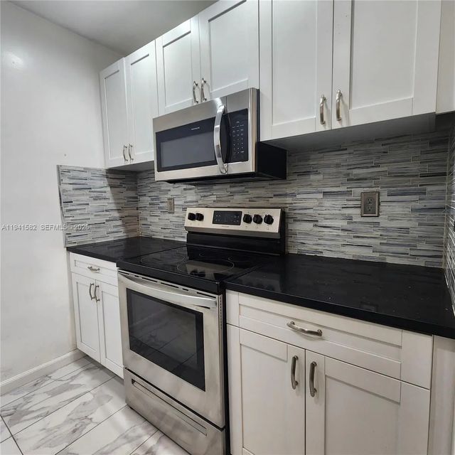 2170 Ne 51st Court #b23, Fort Lauderdale