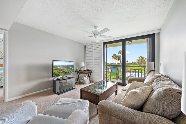 5 of 22 - 301 S Seas Drive #305, Jupiter, FL