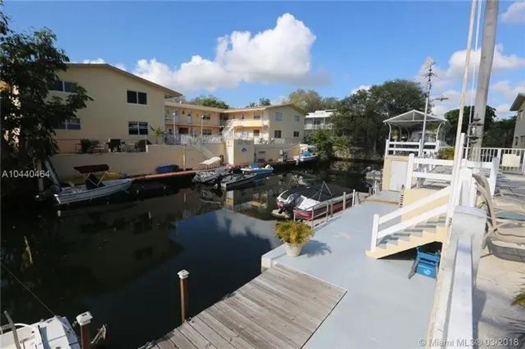 1820 Venice Park Drive #205, North Miami