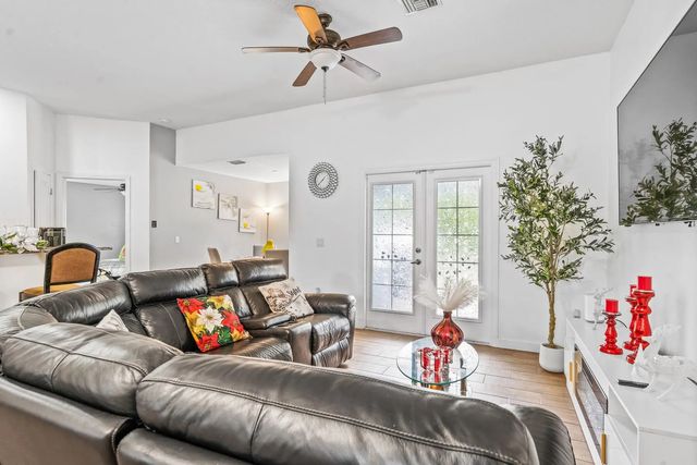 2 of 43 - 1035 34th Avenue Sw, Vero Beach, FL