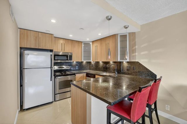 2900 Ne 30th Street #a4, Fort Lauderdale