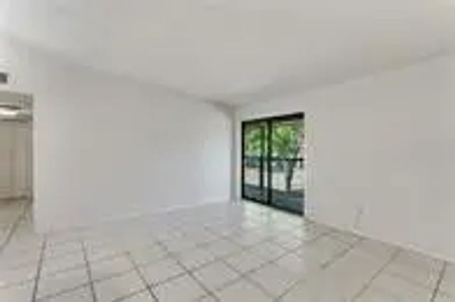 4 of 13 - 9731 W Mcnab Road #208, Tamarac, FL
