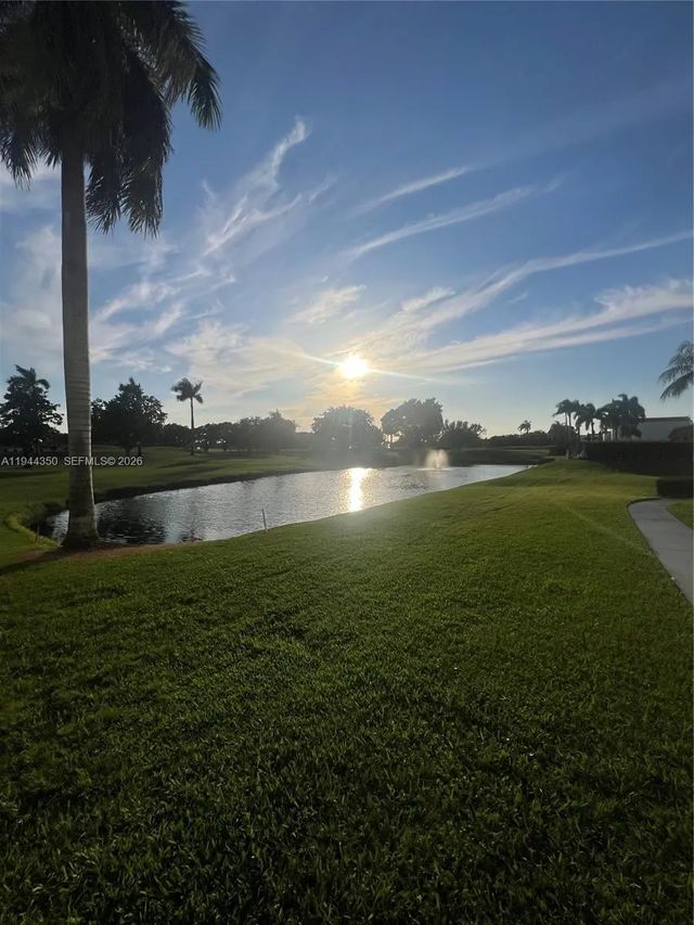 3 of 18 - 8900 Washington Boulevard #402, Pembroke Pines, FL