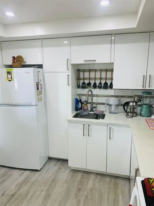 5 of 9 - 1333 E Hallandale Beach Boulevard #131, Hallandale Beach, FL
