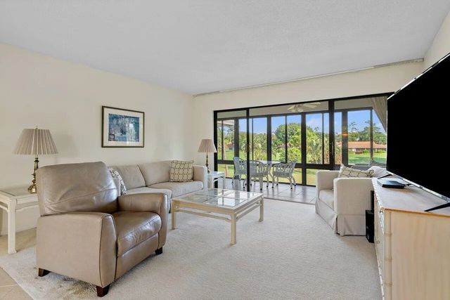 3 of 40 - 4665 Kittiwake Court #kingfisher N, Boynton Beach, FL