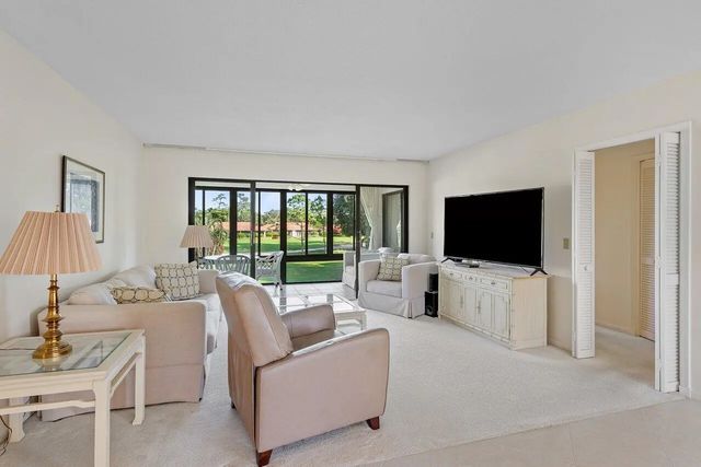 4 of 40 - 4665 Kittiwake Court #kingfisher N, Boynton Beach, FL