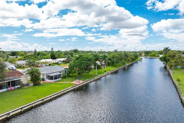 5 of 47 - 9407 Nw 70th Place, Tamarac, FL