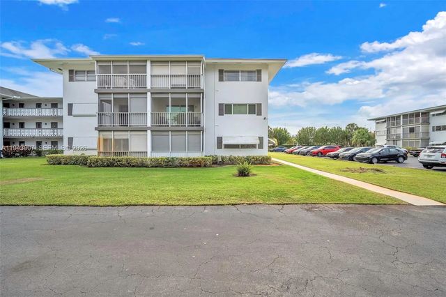 3 of 41 - 1201 Hillcrest Court #102, Hollywood, FL