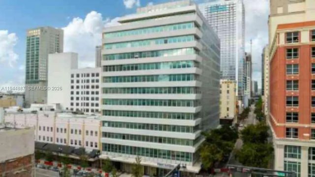 14 Ne 1 Ave Unit: 700q Miami, Fl, 