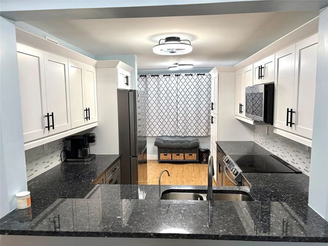 4 of 61 - 7302 S Devon Drive #307, Tamarac, FL