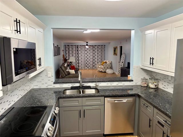 5 of 61 - 7302 S Devon Drive #307, Tamarac, FL