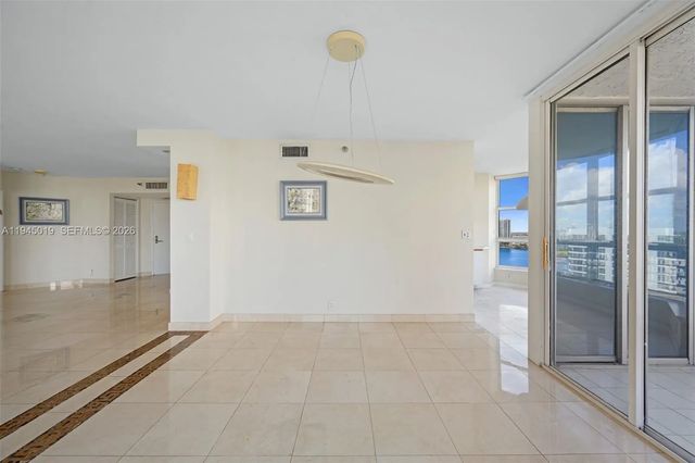 4 of 28 - 19101 Ne 36th Court #2006, Aventura, FL