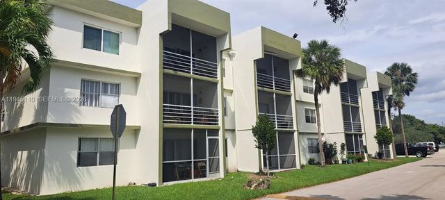 2 of 35 - 4255 N University Drive #315, Sunrise, FL