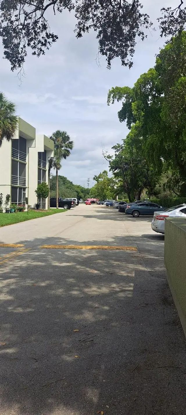 5 of 35 - 4255 N University Drive #315, Sunrise, FL