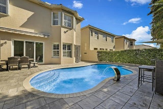 Photo of Listing #R11154136