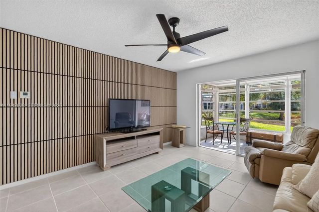 5 of 40 - 5000 Nw 36th Street #410, Lauderdale Lakes, FL