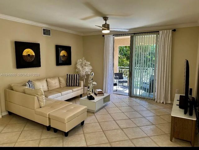 6434 Emerald Dunes Drive #304, West Palm Beach