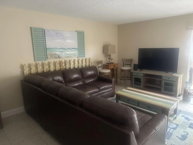 4 of 13 - 715 20th Street #104, Vero Beach, FL
