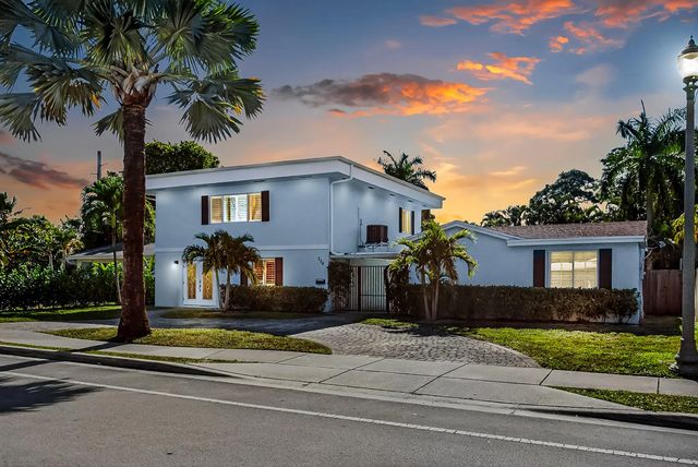 3 of 47 - 736 Ne 34th Court, Oakland Park, FL