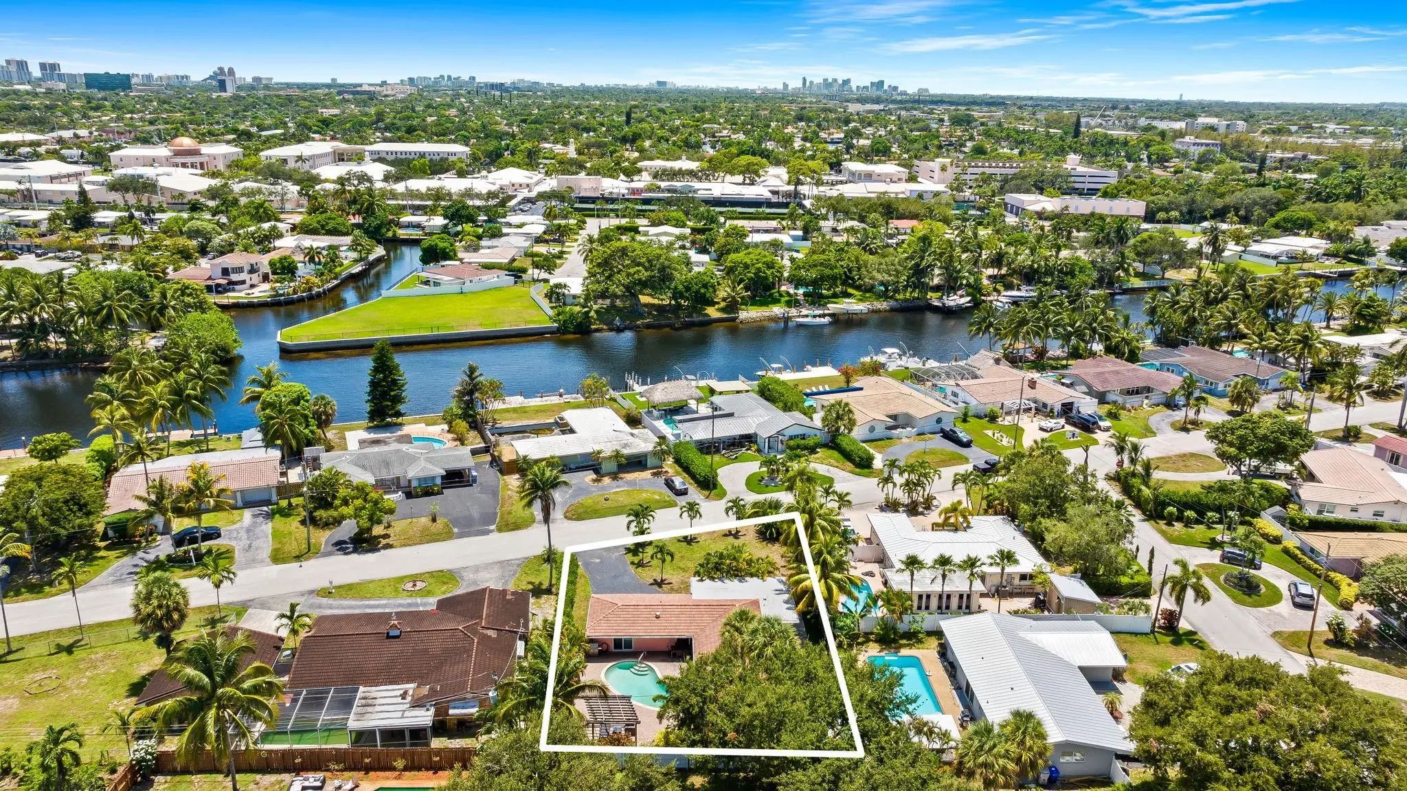 261 Sw 18th Court, Pompano Beach