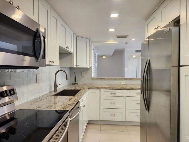 5 of 37 - 5201 Orduna Drive #14, Coral Gables, FL