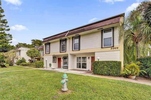 3 of 80 - 3301 Raleigh Street #4e, Hollywood, FL