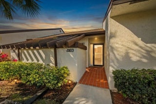 Photo of Listing #R11154292