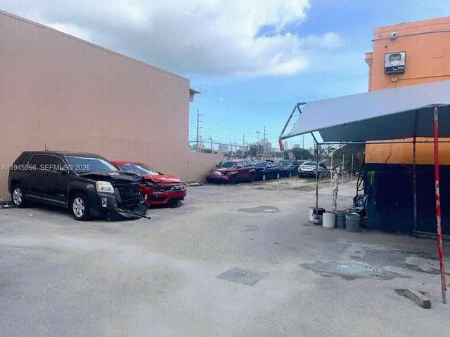 3 of 15 - 2005 Nw 10th Avenue, Miami, FL